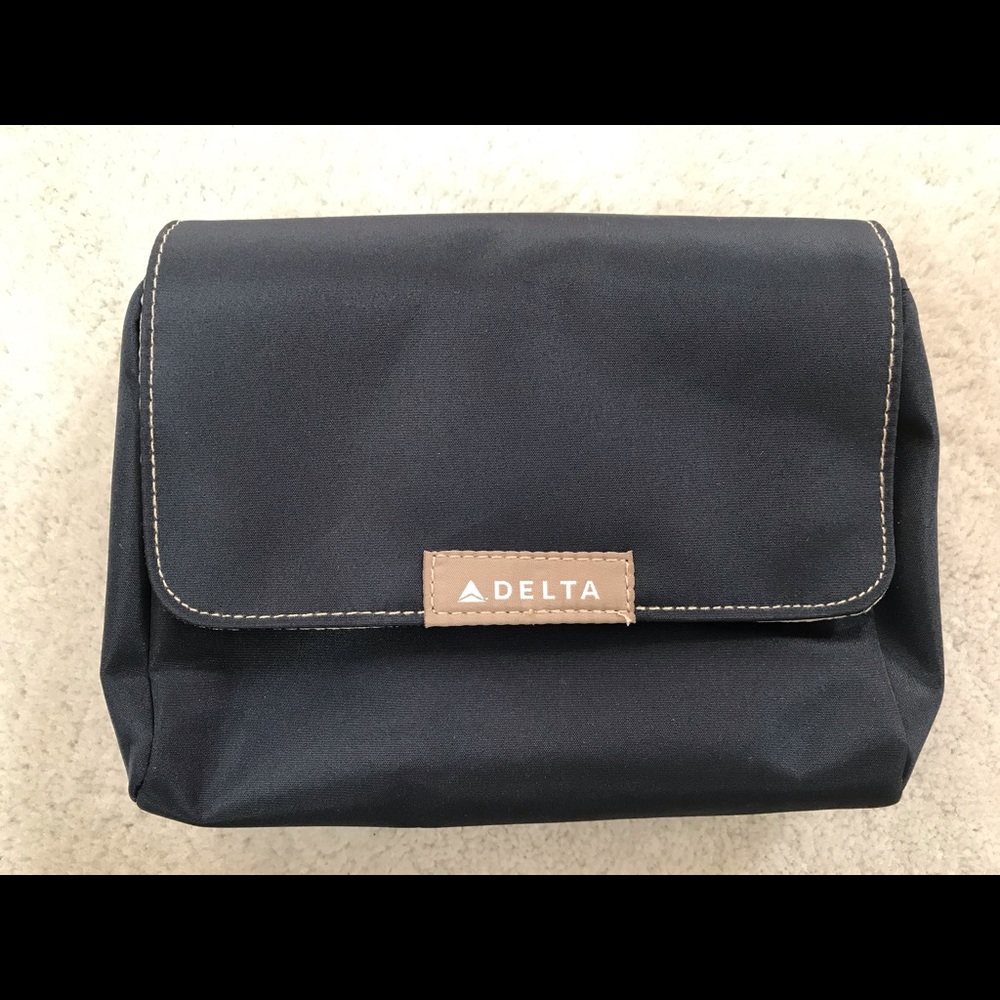 $8ea./2for$15 “First Class” Toiletry/Makeup Case - Picture 2 of 7